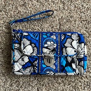 Vera Bradley blue floral wristlet